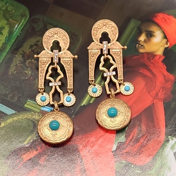 Vintage Estate Moraccan Palace Crystal Locket Gold Chandelier Earrings - Picture 11 of 15